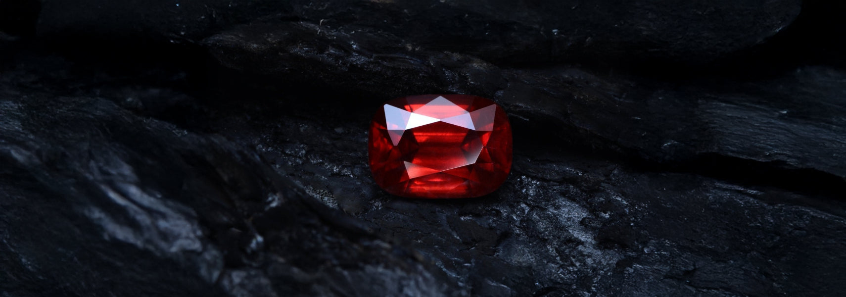 Garnet Stone Benefits: Meaning & Uses