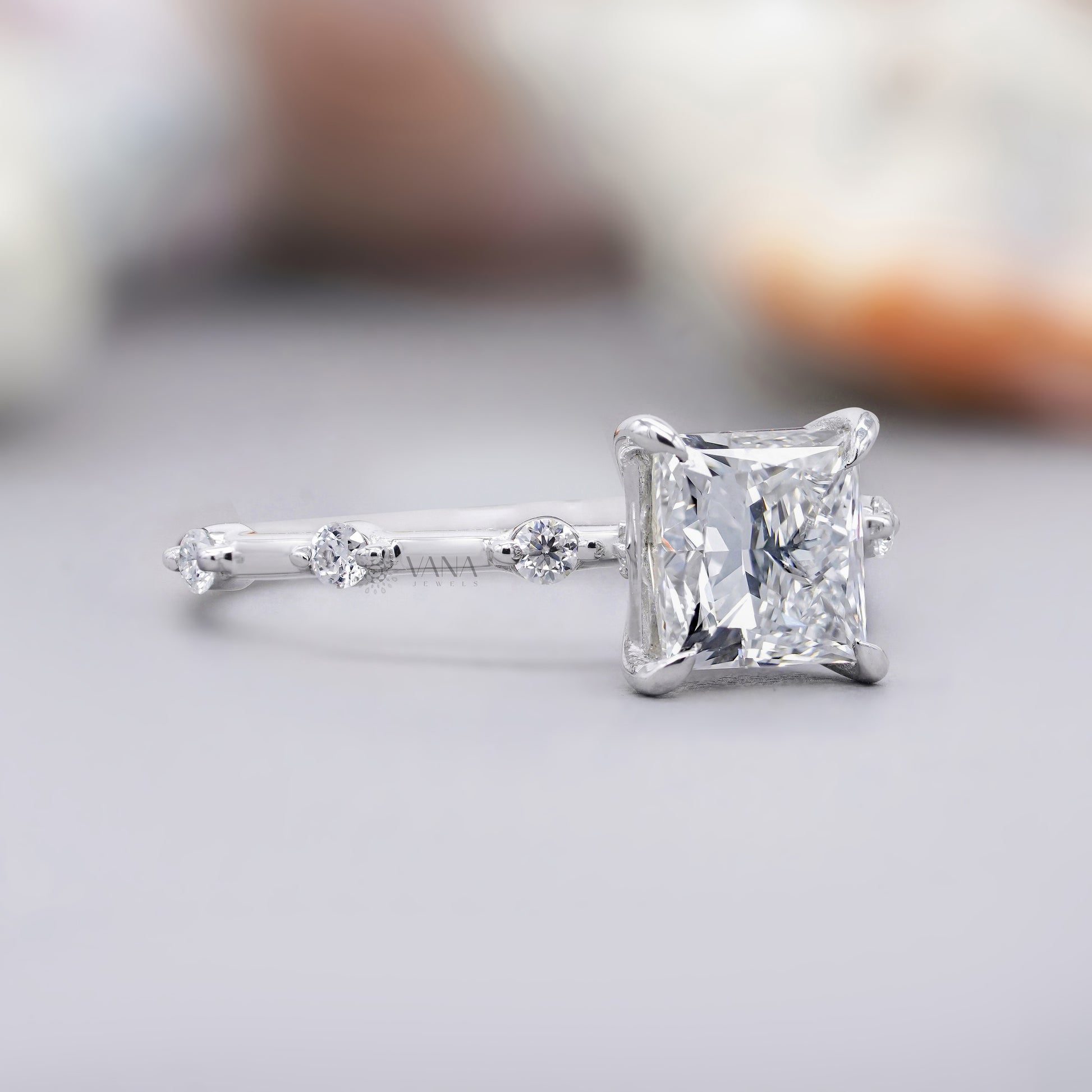 18k gold moissanite engagement ring