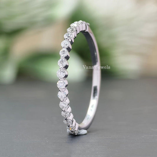 Bubble prong moissanite wedding band