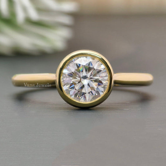 1.03 CT Round Cut Moissanite Engagement Ring