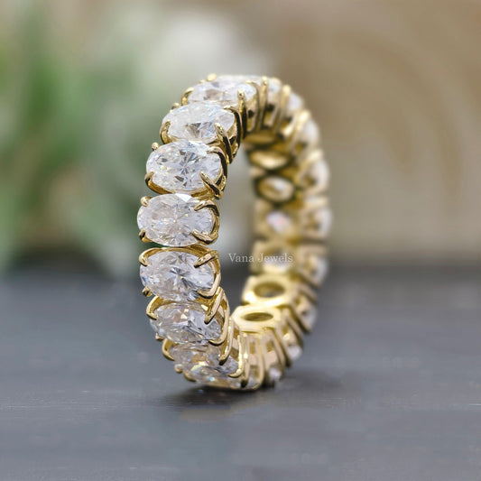 Oval moissanite eternity band