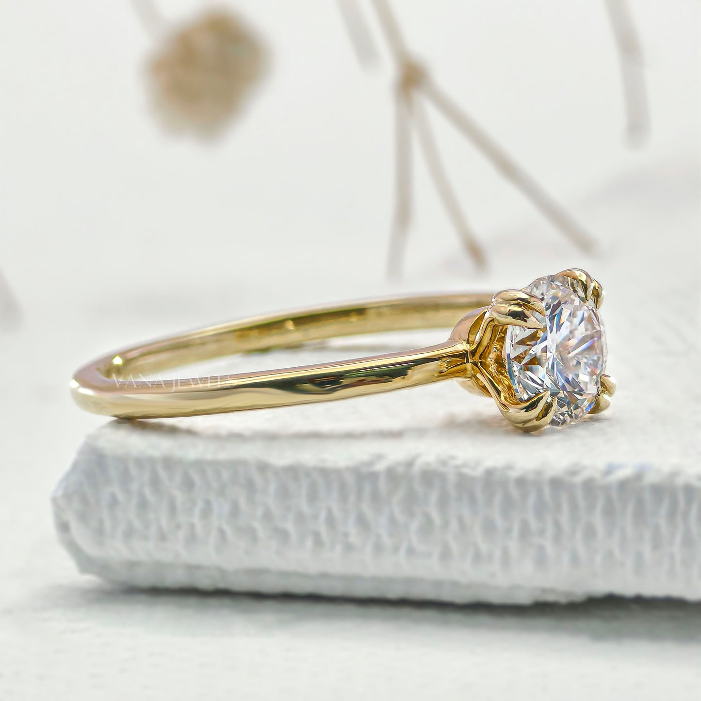 Round Cut Lab Grown Diamond Solitaire Engagement Ring