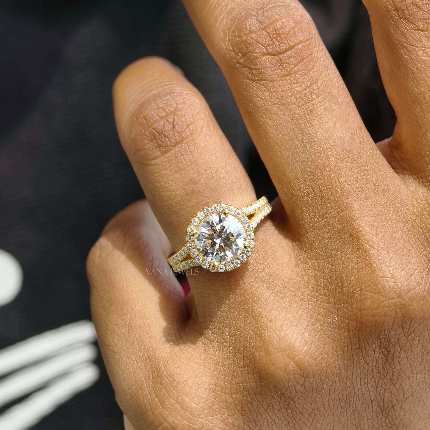 Round Cut Lab Grown Diamond Halo Engagement Ring - Split Shank Style