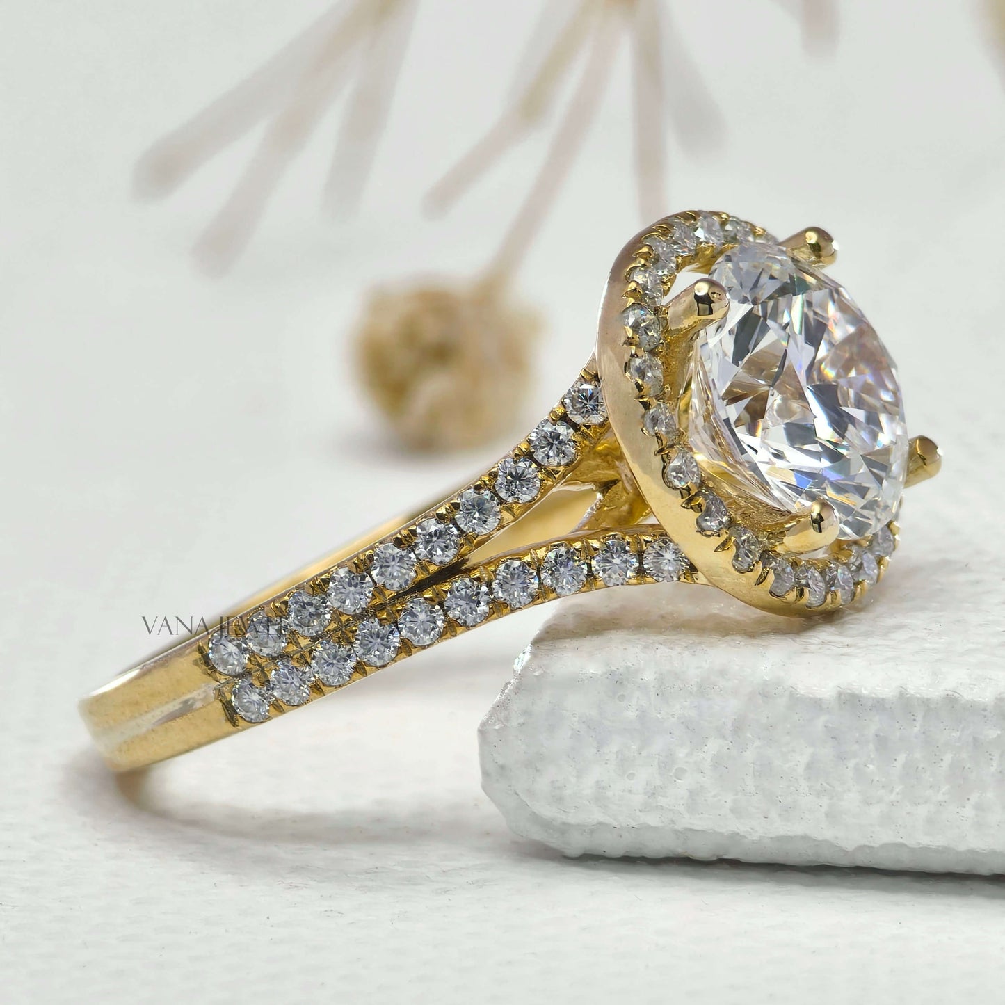 Round Cut Lab Grown Diamond Halo Engagement Ring - Split Shank Style
