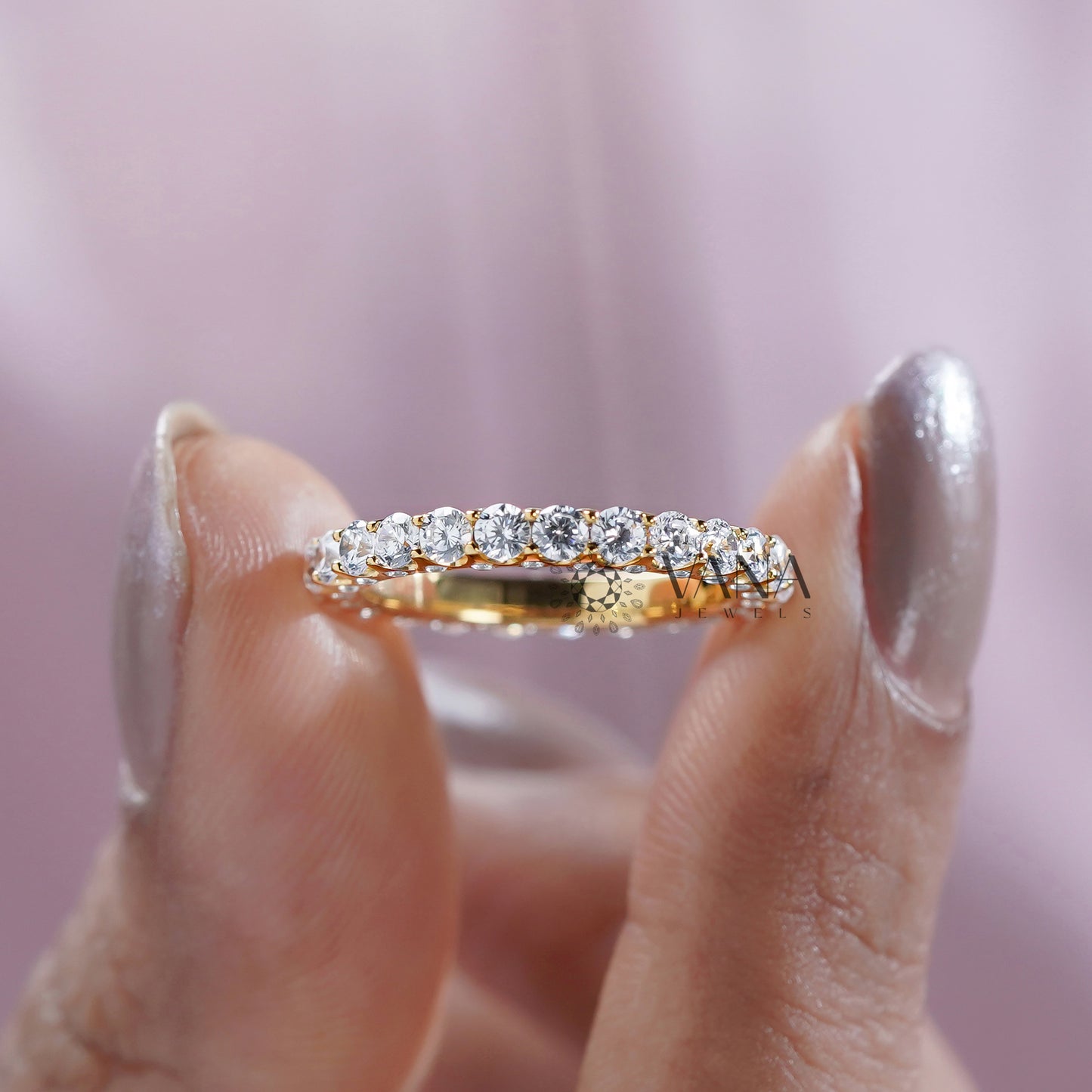 Dainty gold diamond ring