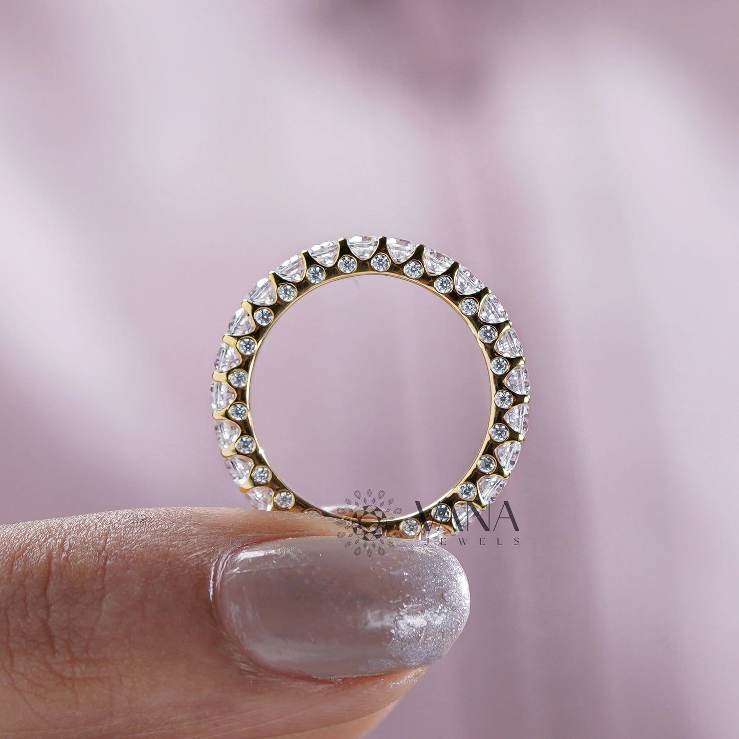 Lab grown diamond promise ring for her