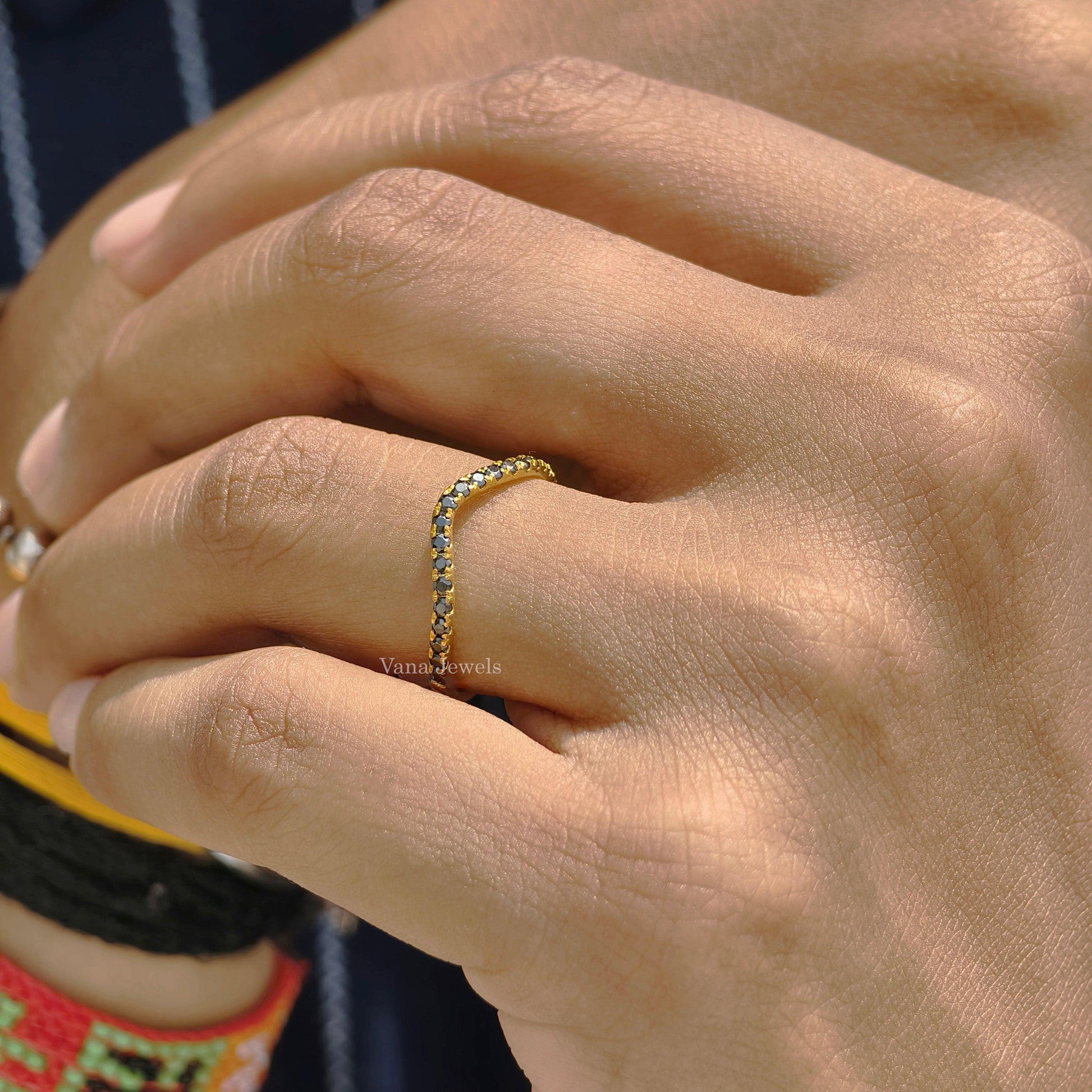 Curved Shaped Stackable Band