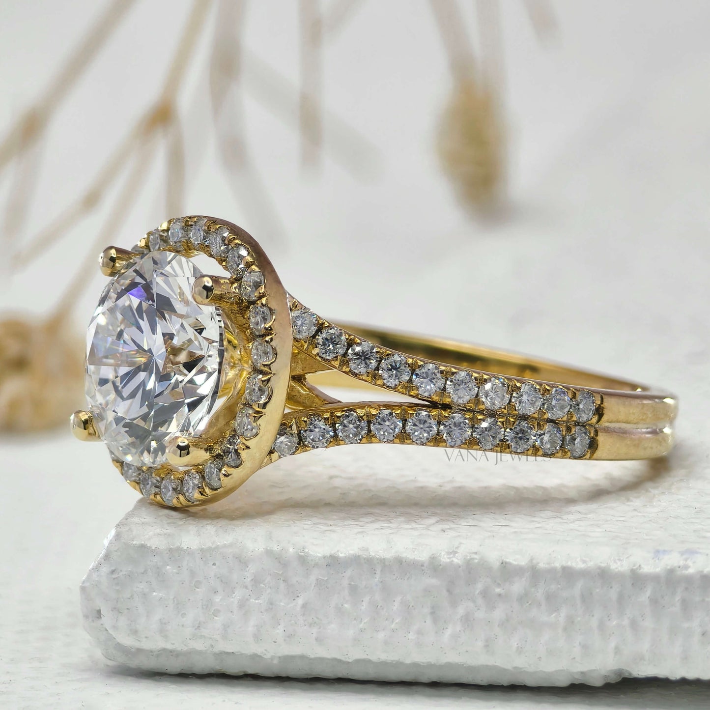 Round Cut Lab Grown Diamond Halo Engagement Ring - Split Shank Style