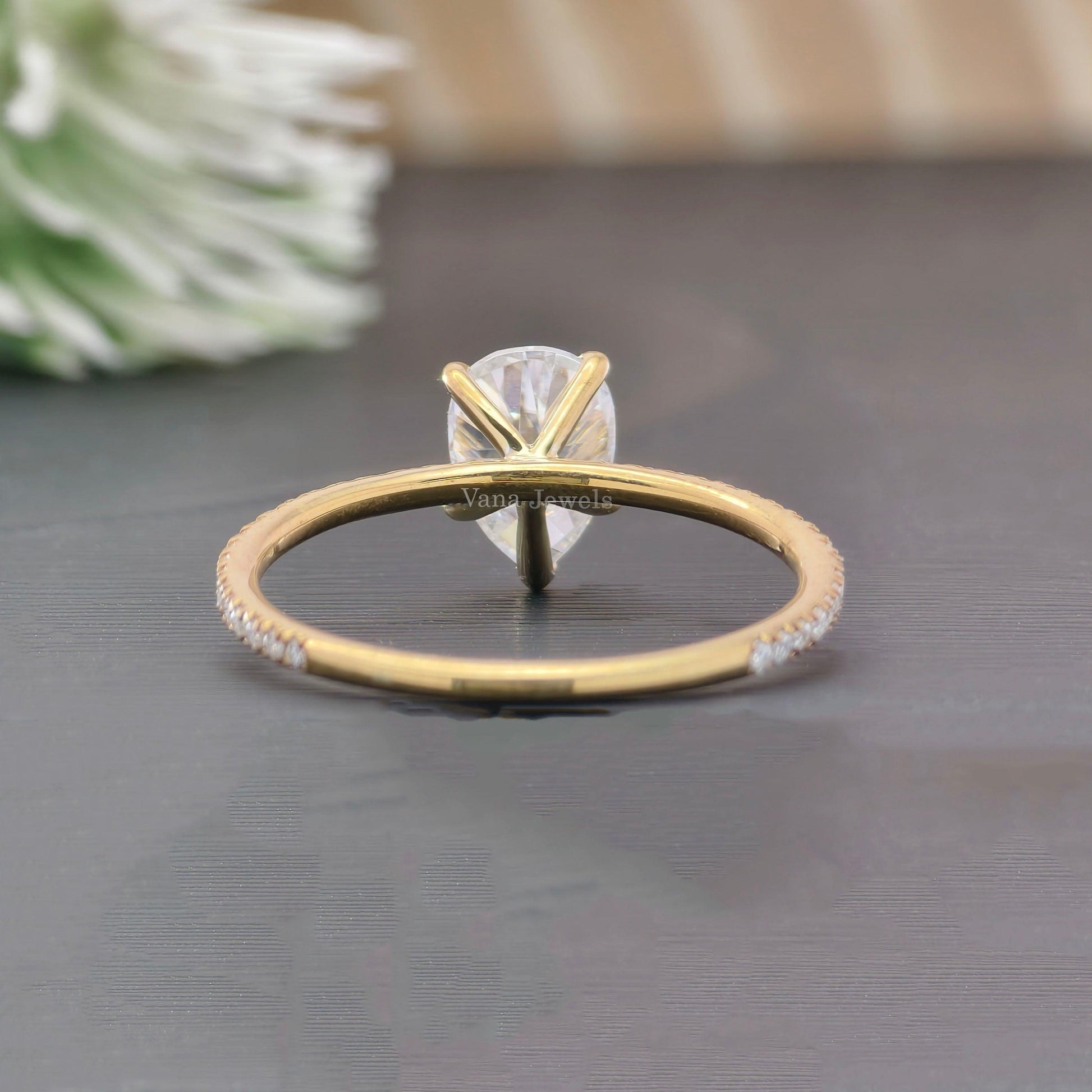 14K Yellow  Gold Pear Cut Ring