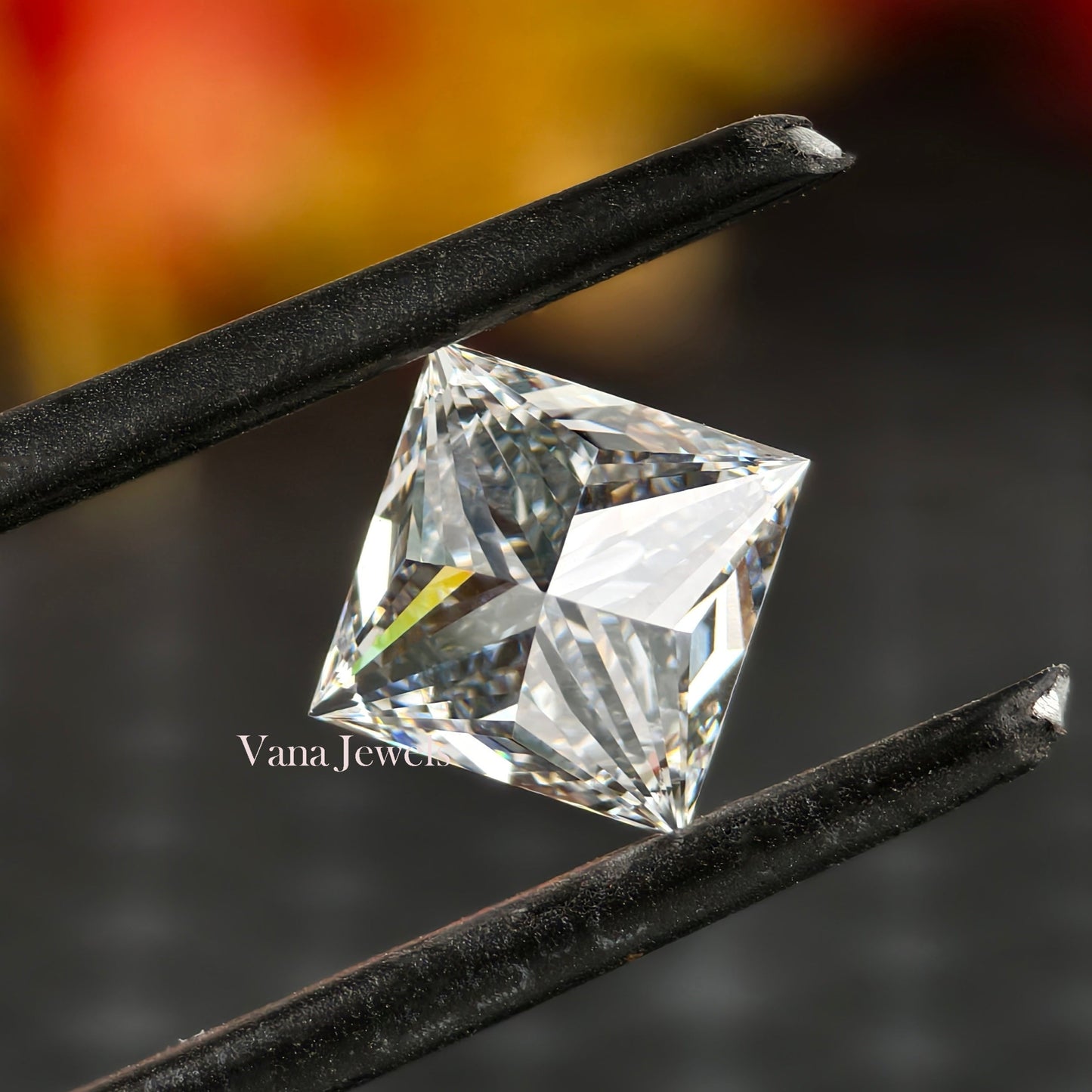 Princess cut lab diamond for engagement ring