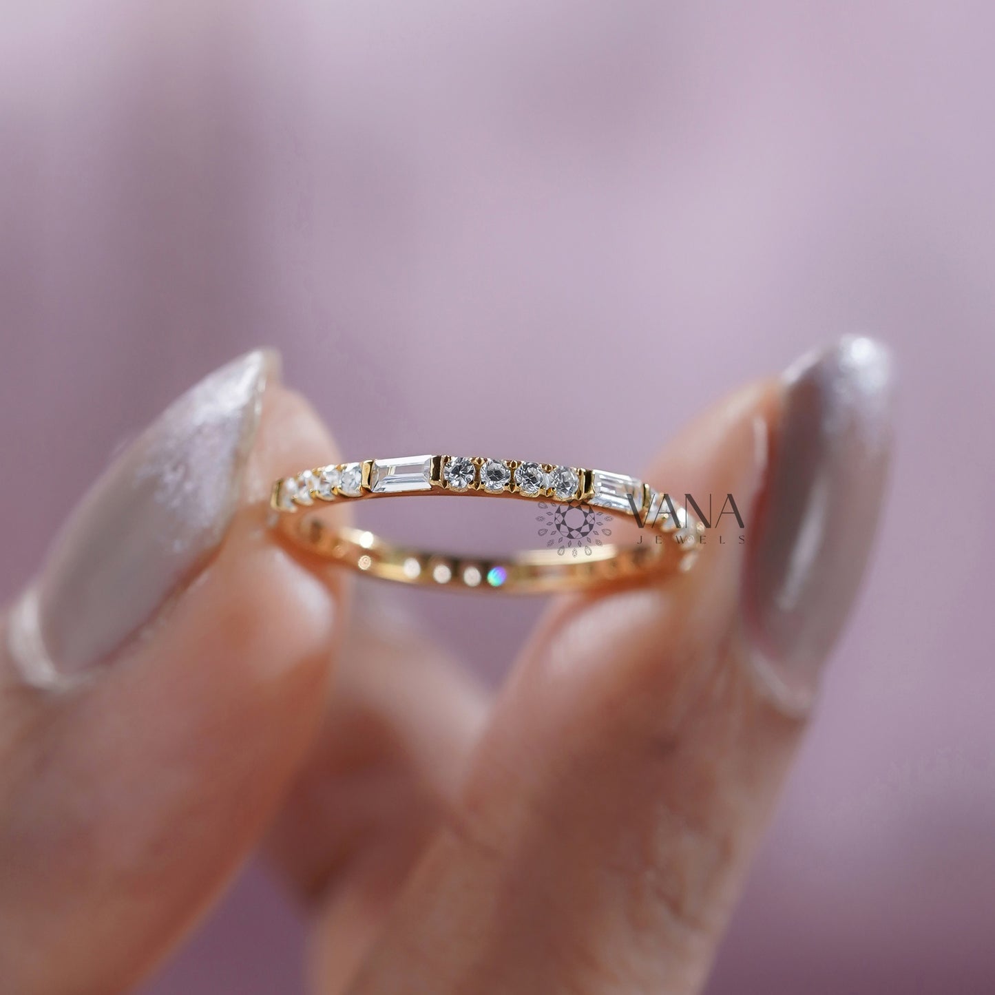 Alternating Baguette and Round Diamond Ring