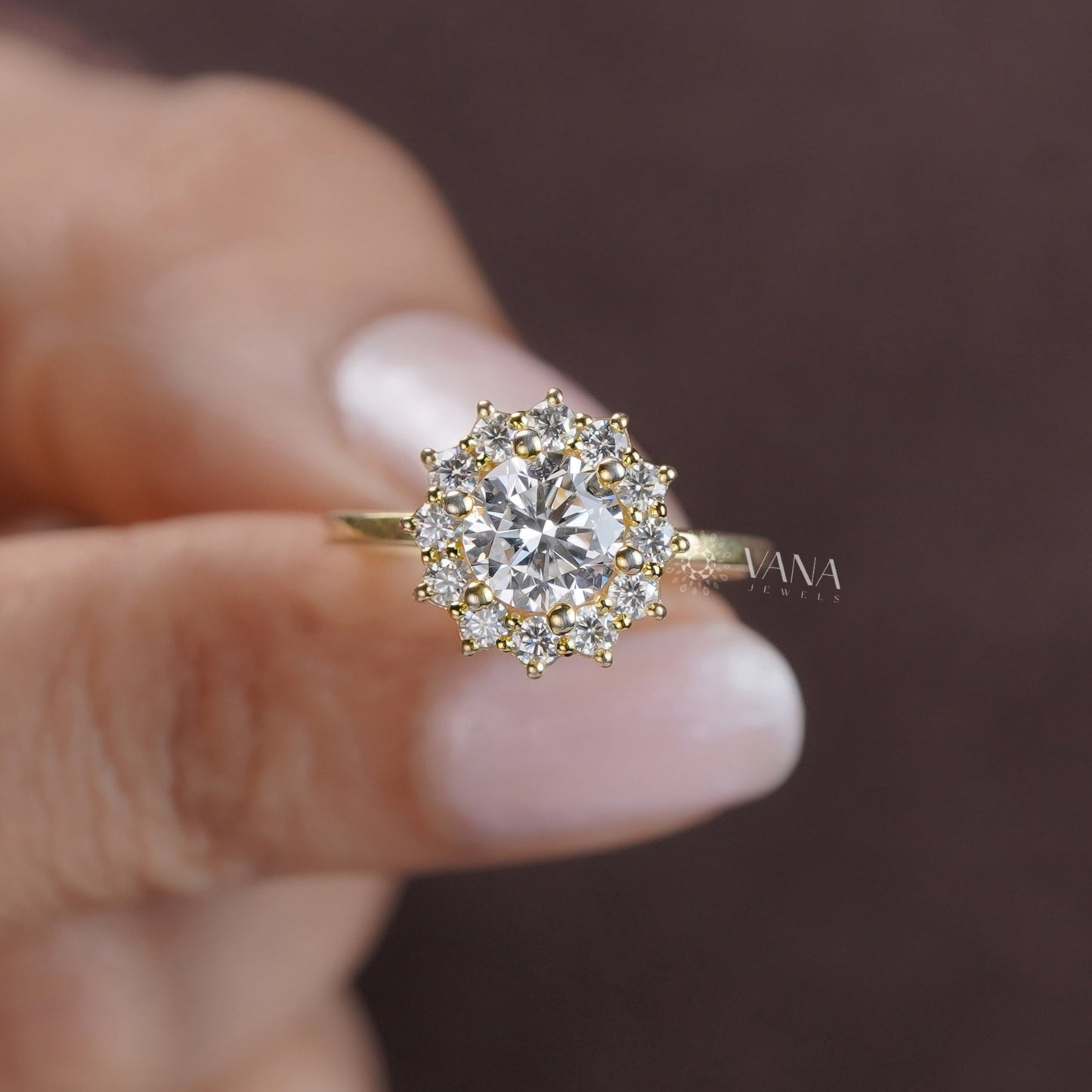 Yellow gold engagement ring