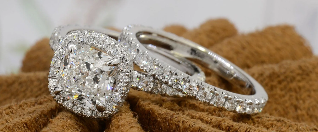 Cushion Cut Engagement Rings