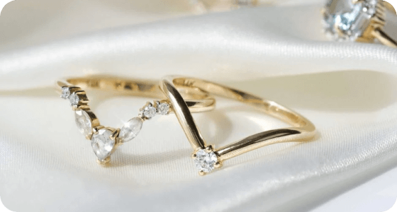 Moissanite Curved Bands - Vana Jewels