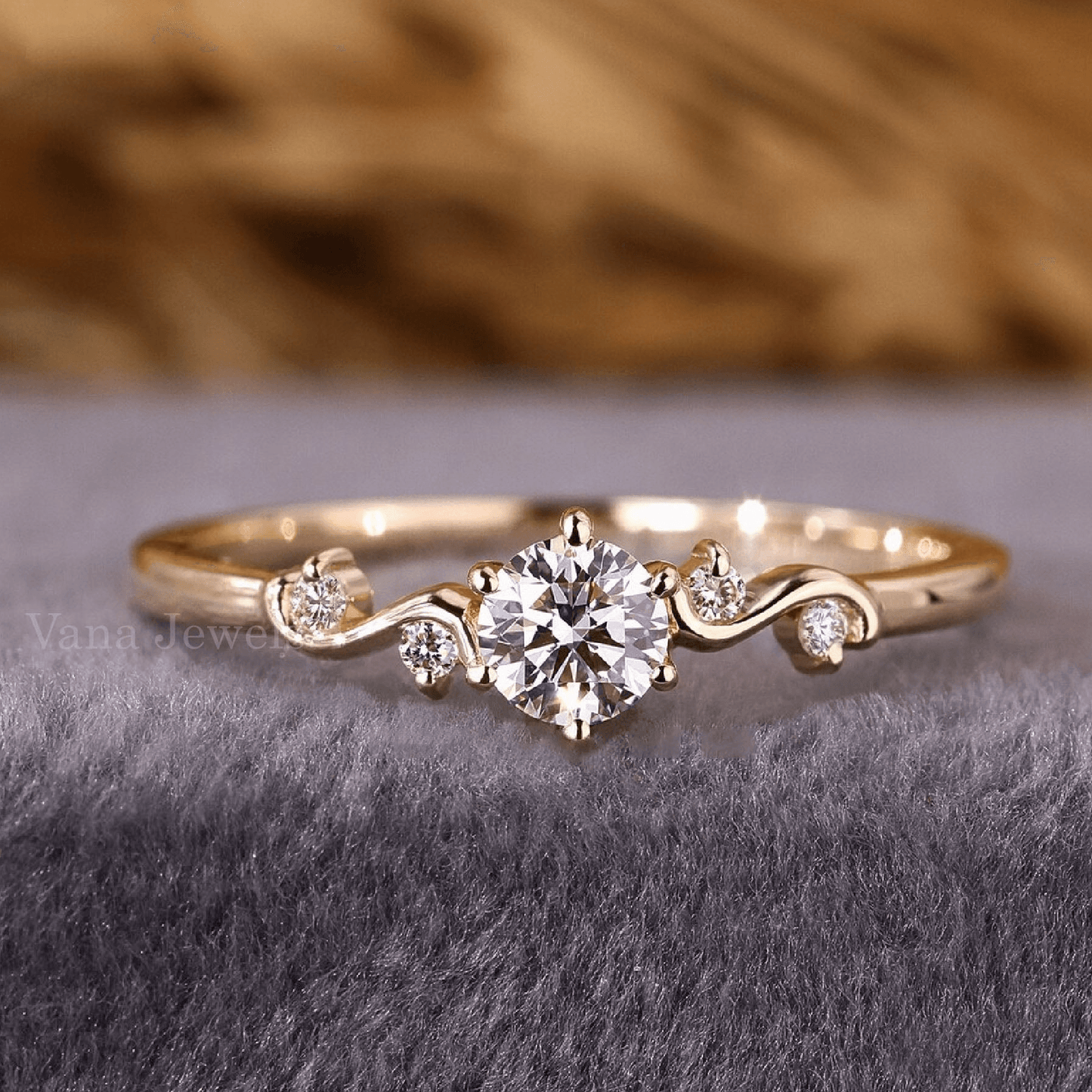 Round Brilliant Lab Diamond Ring - Vana Jewels