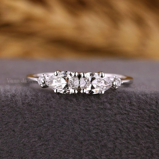 Pear Shaped Lab Grown Diamond Engagement Ring - Vana Jewels