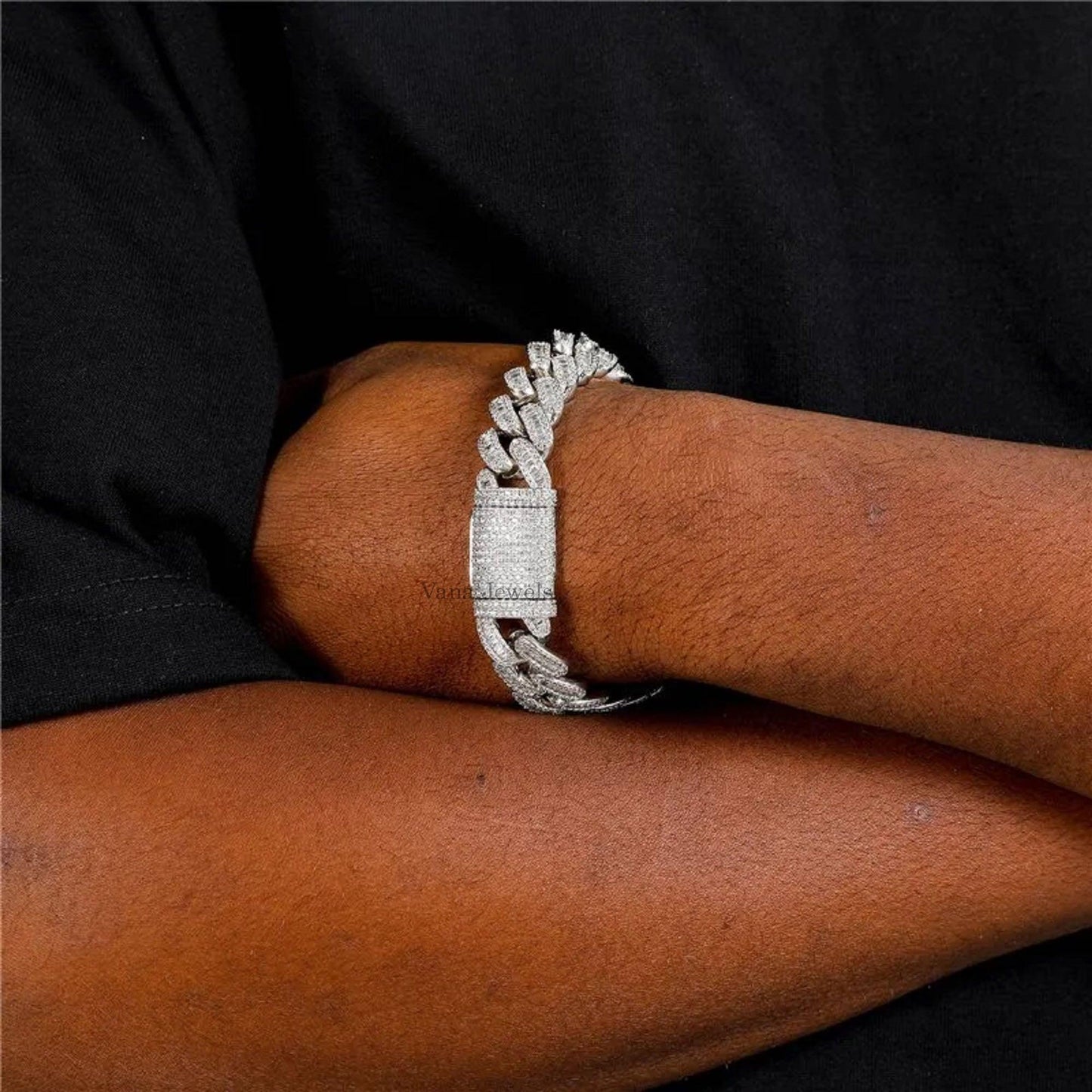 17MM Customized Cuban Bracelet Hip Hop VVS Moissanite Cuban Link Bracelet For Rappers - Vana Jewels