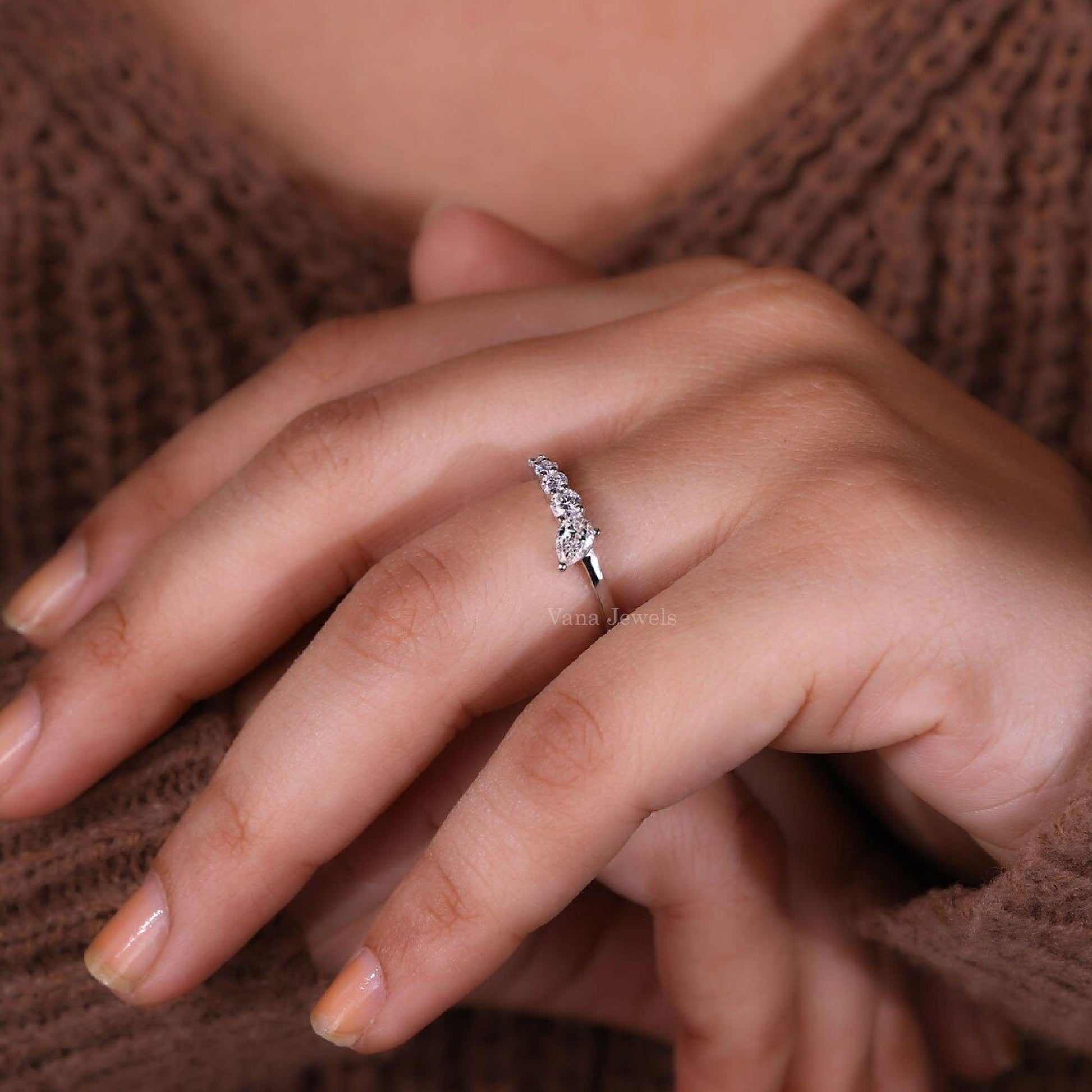 Antique Pear & Round Cut Lab Grown Diamond Wedding Ring - Vana Jewels