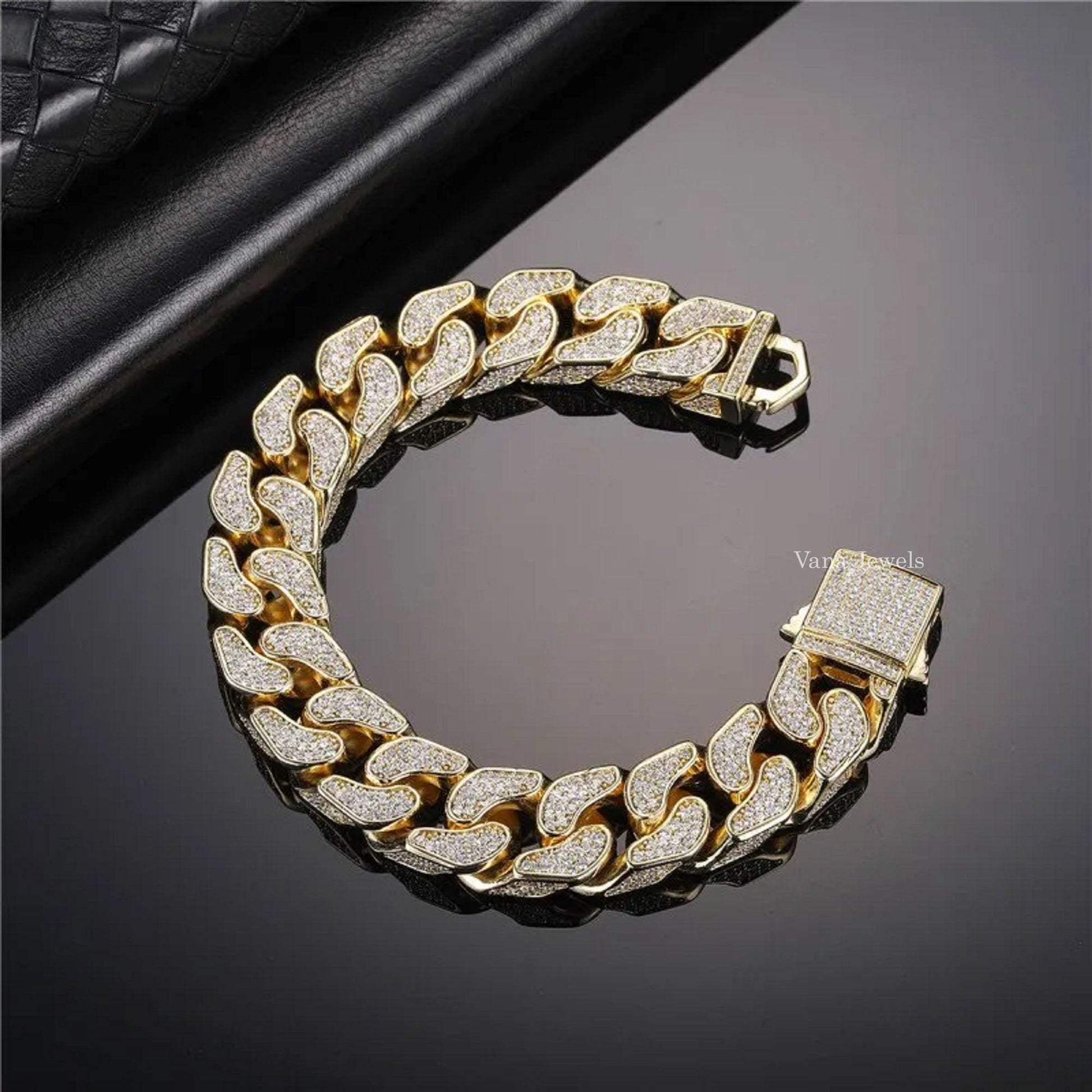 14MM Customized VVS Moissanite Cuban Link Bracelet in 925 Sterling Silver for Men - Vana Jewels