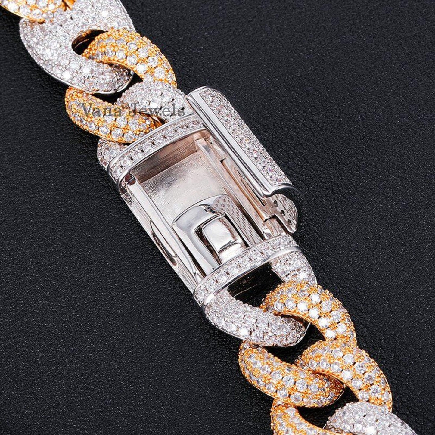 15mm Customized Iced Out VVS Moissanite Diamond Cuban Chain - Vana Jewels