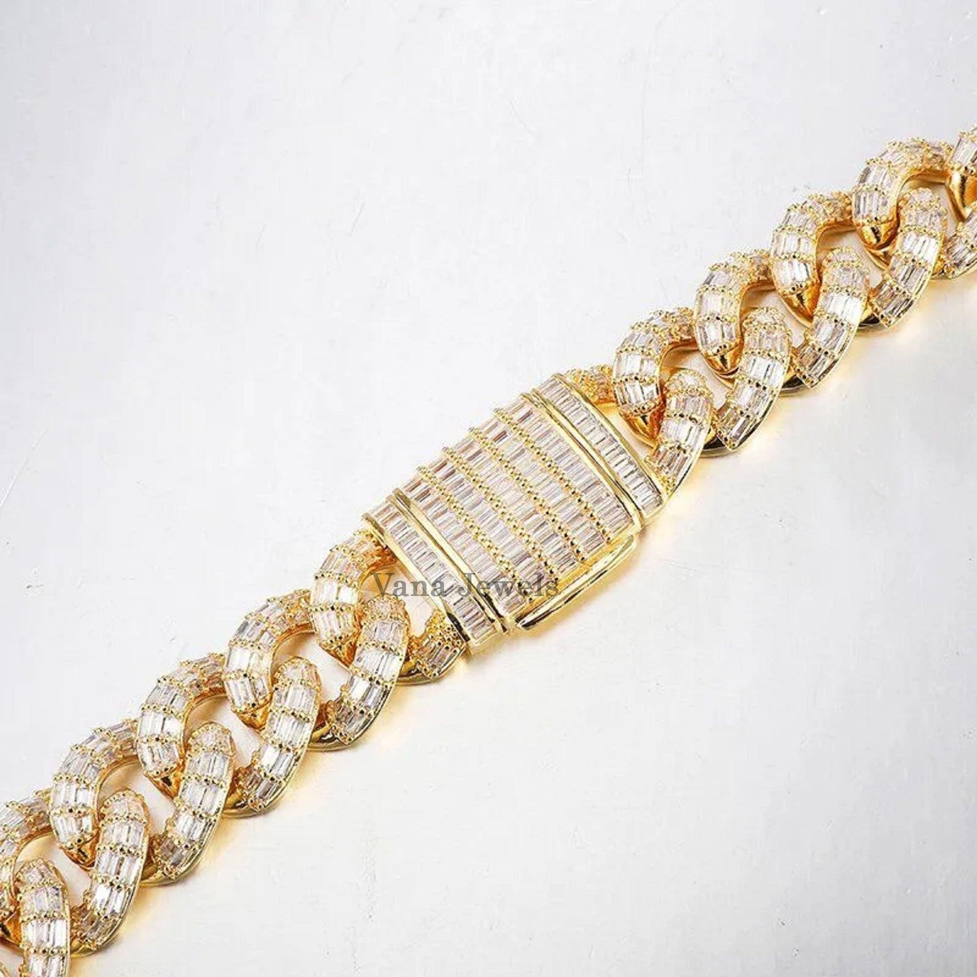 21 mm VVS Moissanite Baguette Diamond Iced Cuban link chain - Vana Jewels