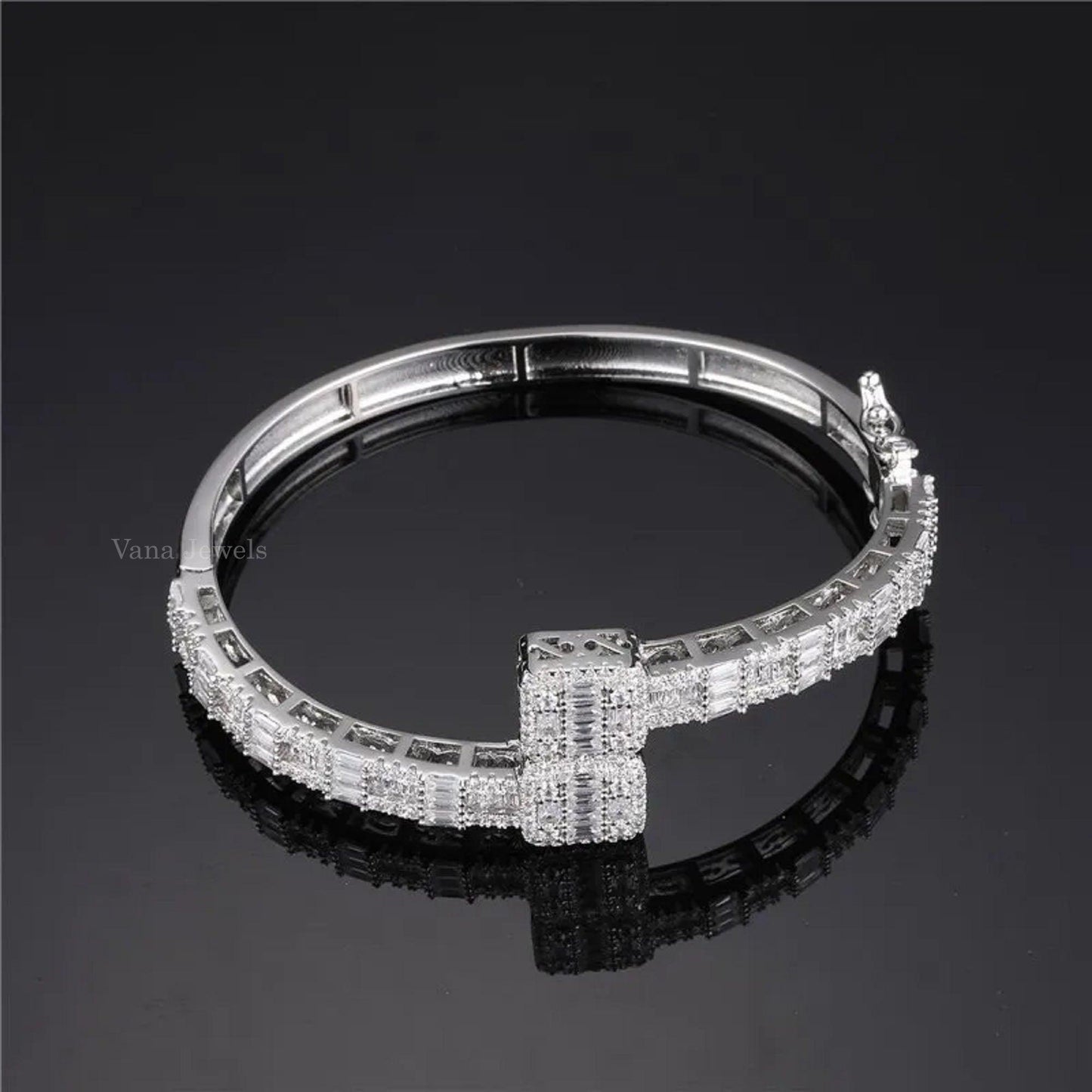 Hip Hop Jewelry Iced Out Moissanite Bracelet - Vana Jewels