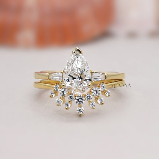 Three Stone Pear Cut Diamond Ring Set with Curved Style Band in Gold