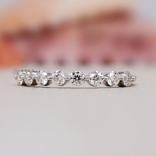 floating bubble lab grown diamond band
