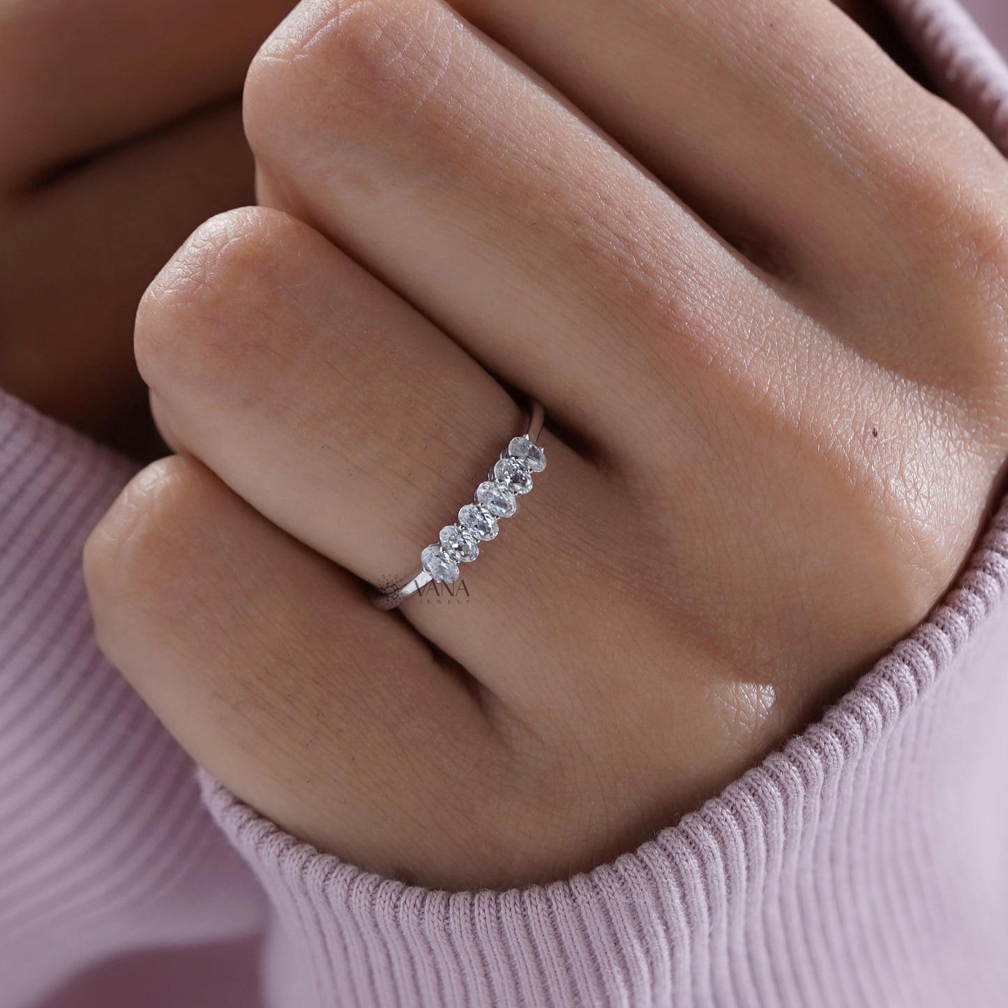 Minimalist wedding band for women
