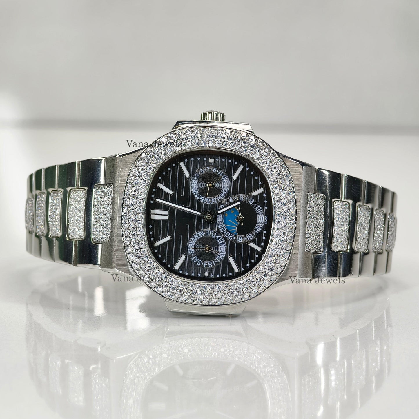 Round Cut VVS Moissanite Diamond Luxury's Watch - Vana Jewels