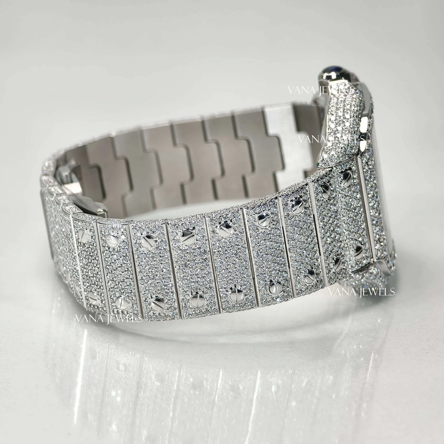 Brilliant Moissanite Diamond-Embellished Watch, A Masterpiece of Luxury