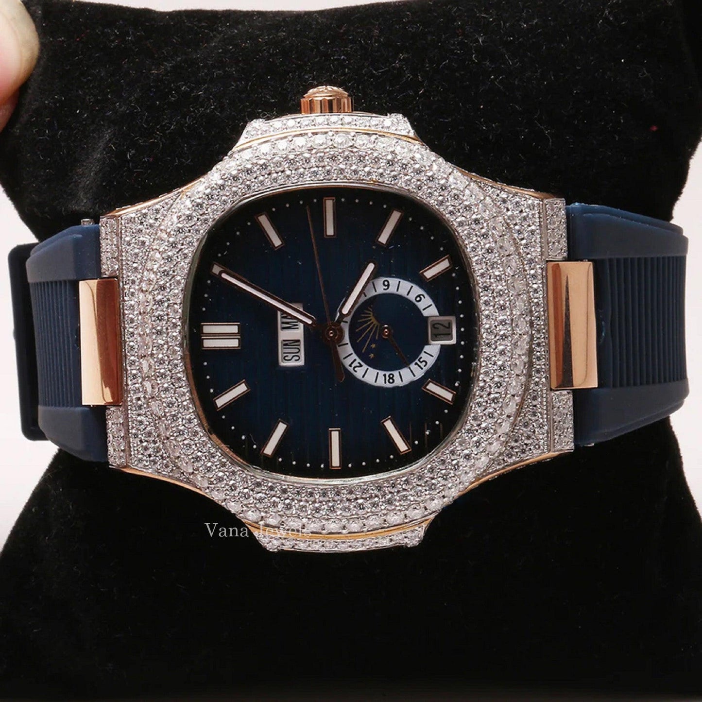 VVS Moissanite Diamond Stylish Rubber Belt Watch - Vana Jewels