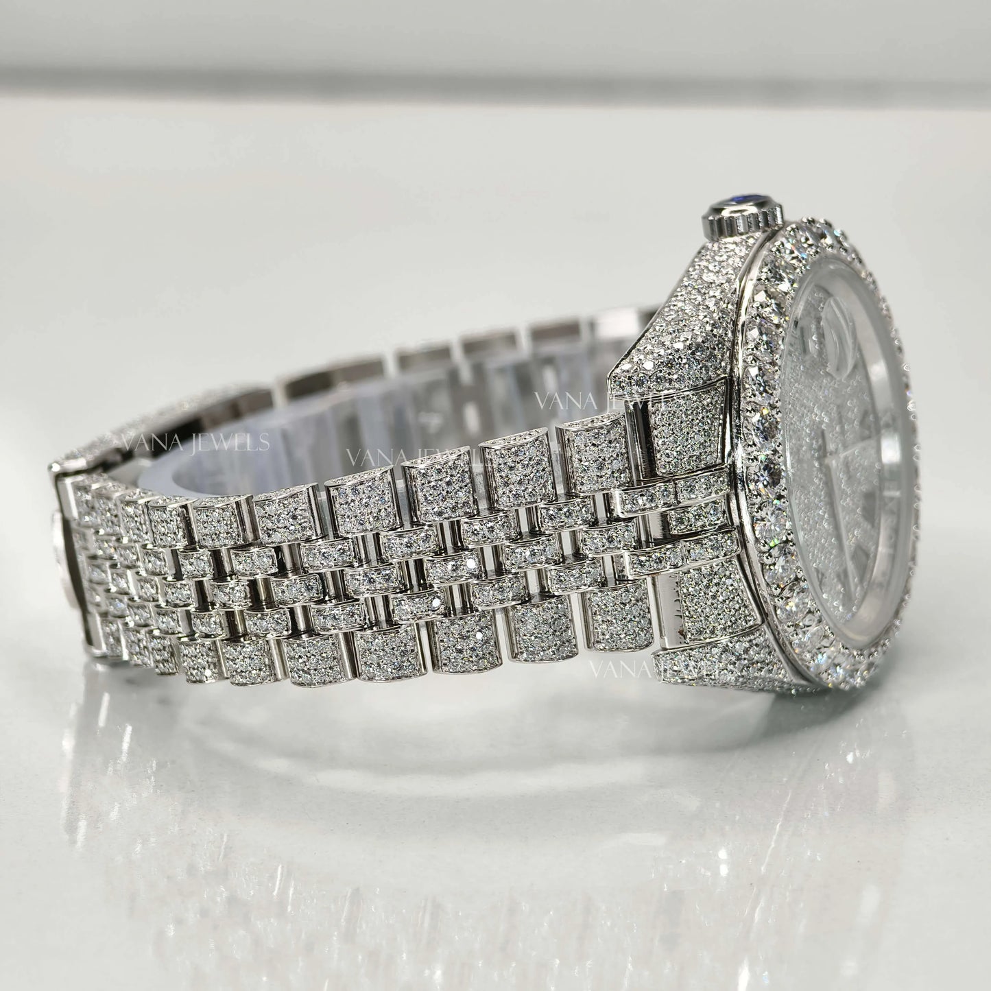 Exquisite Moissanite Studded Watch, Fully Iced Out Diamond Watch for Ultimate Luxury