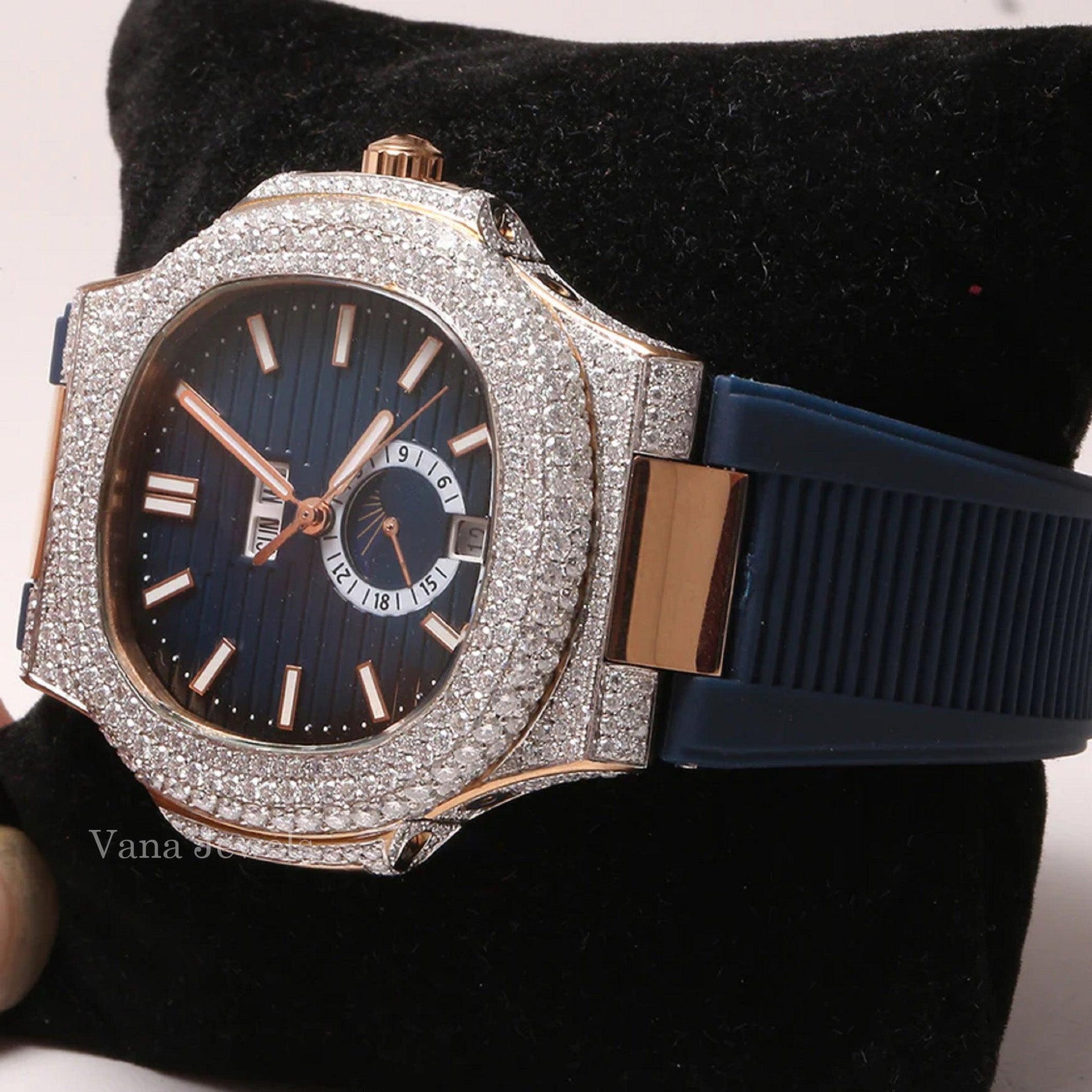 VVS Moissanite Diamond Stylish Rubber Belt Watch - Vana Jewels