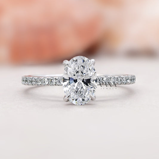 Oval Lab Grown Diamond Engagement Ring
