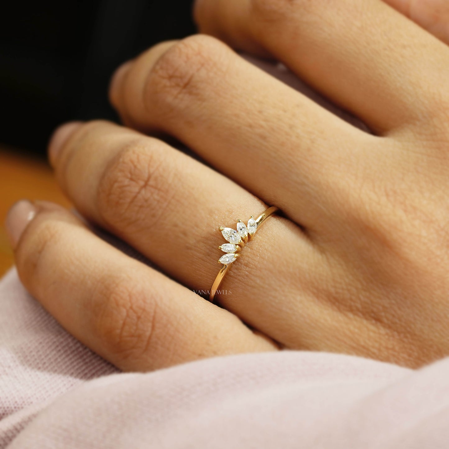 lab grown diamond wedding band