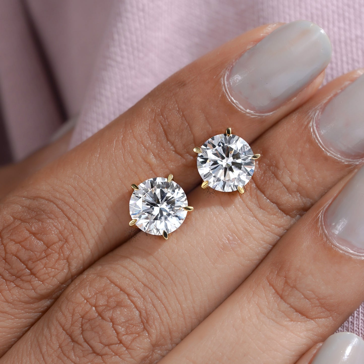 Round Cut Lab Grown Diamond Stud Earrings – Classic Minimalist Solitaire Gift for Her