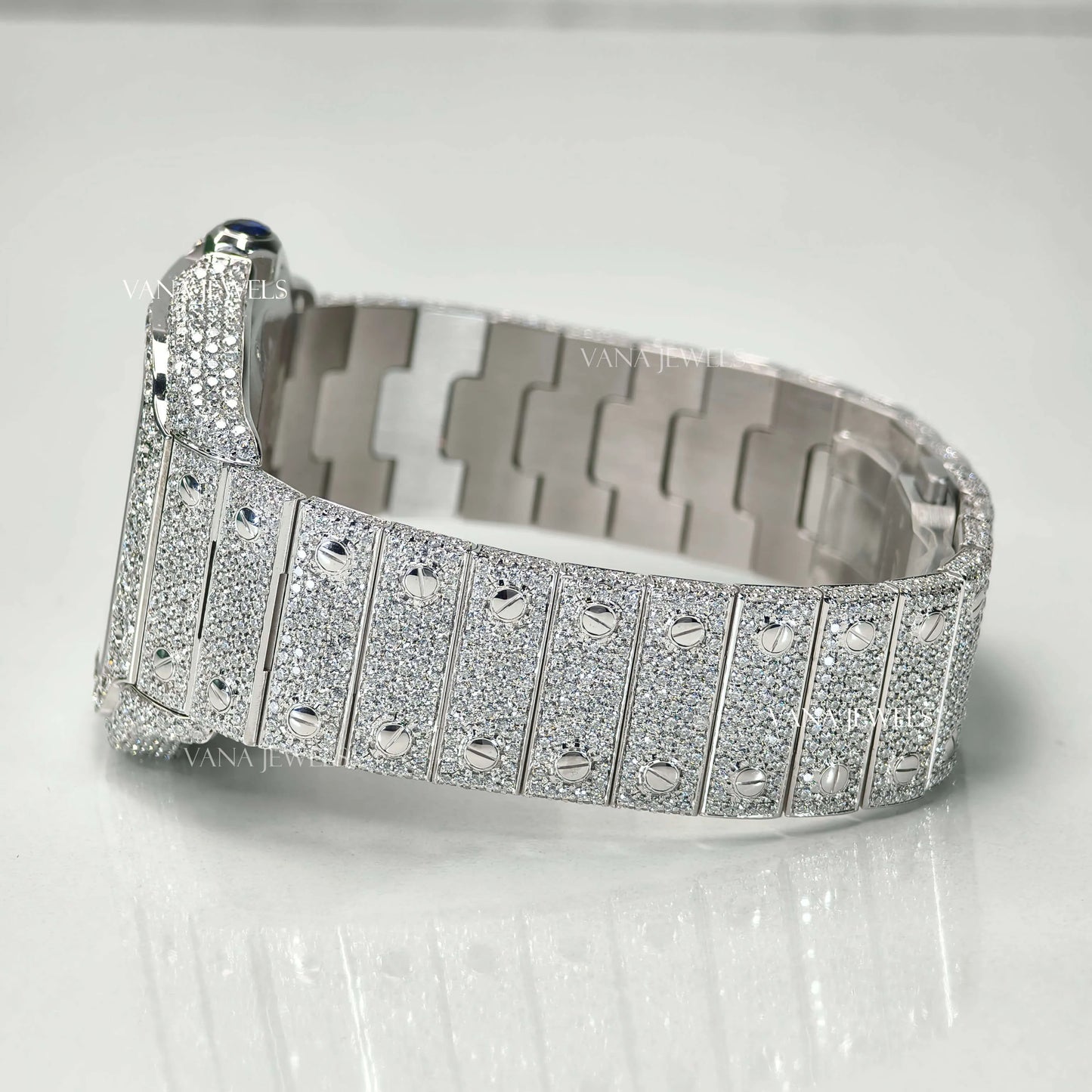 Brilliant Moissanite Diamond-Embellished Watch, A Masterpiece of Luxury