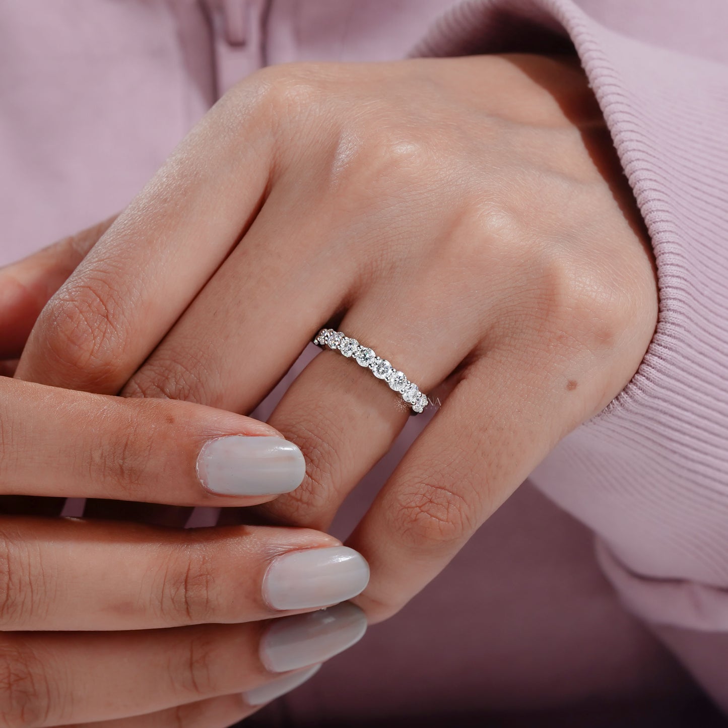 Lab grown diamond anniversary band

