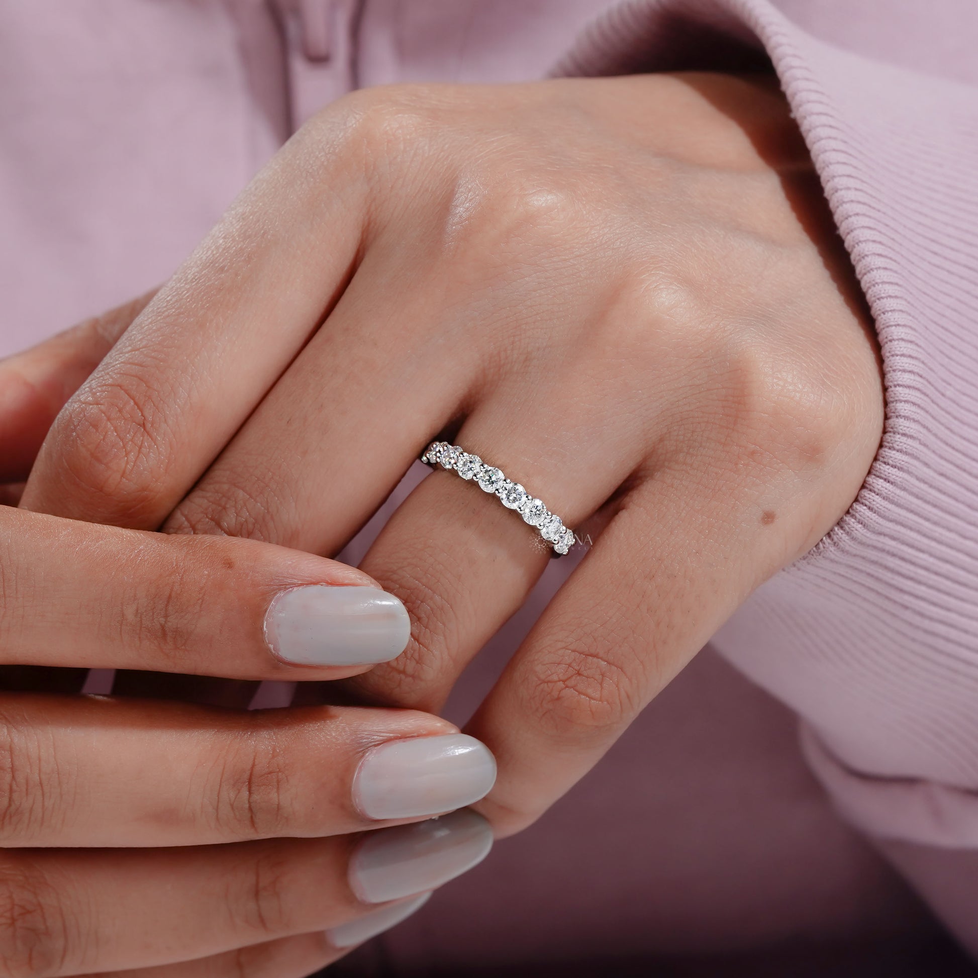 Lab grown diamond anniversary band

