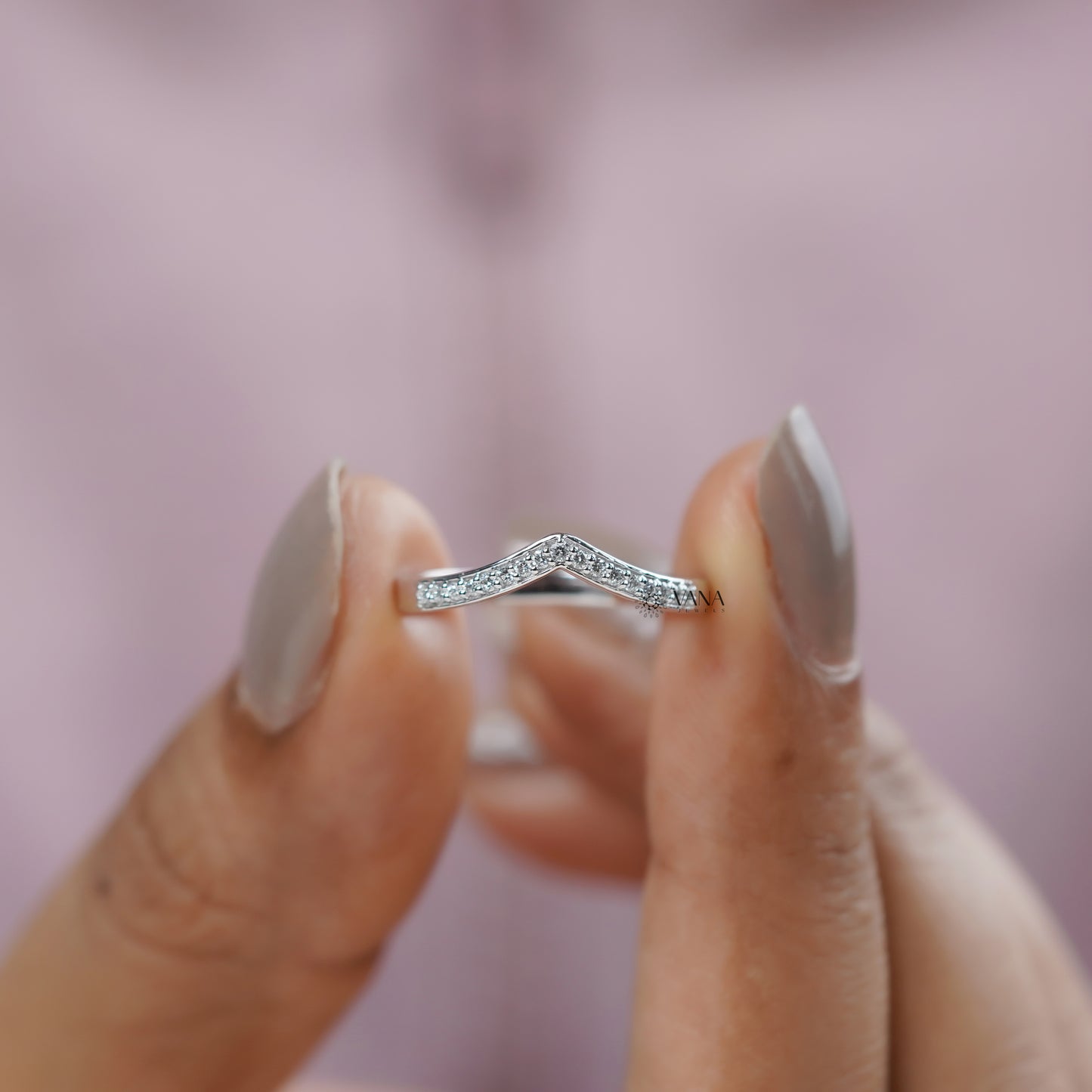 Minimalist curved diamond band in white gold