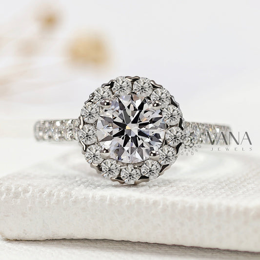 Round Cut Lab-Grown Diamond Halo Engagement Ring with Pave Setting